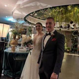 Scorri per capire cosa significa “stringersi per non lasciarsi mai” 
🔐💖

#weddingram #socialmediawedding #wedding #fyp